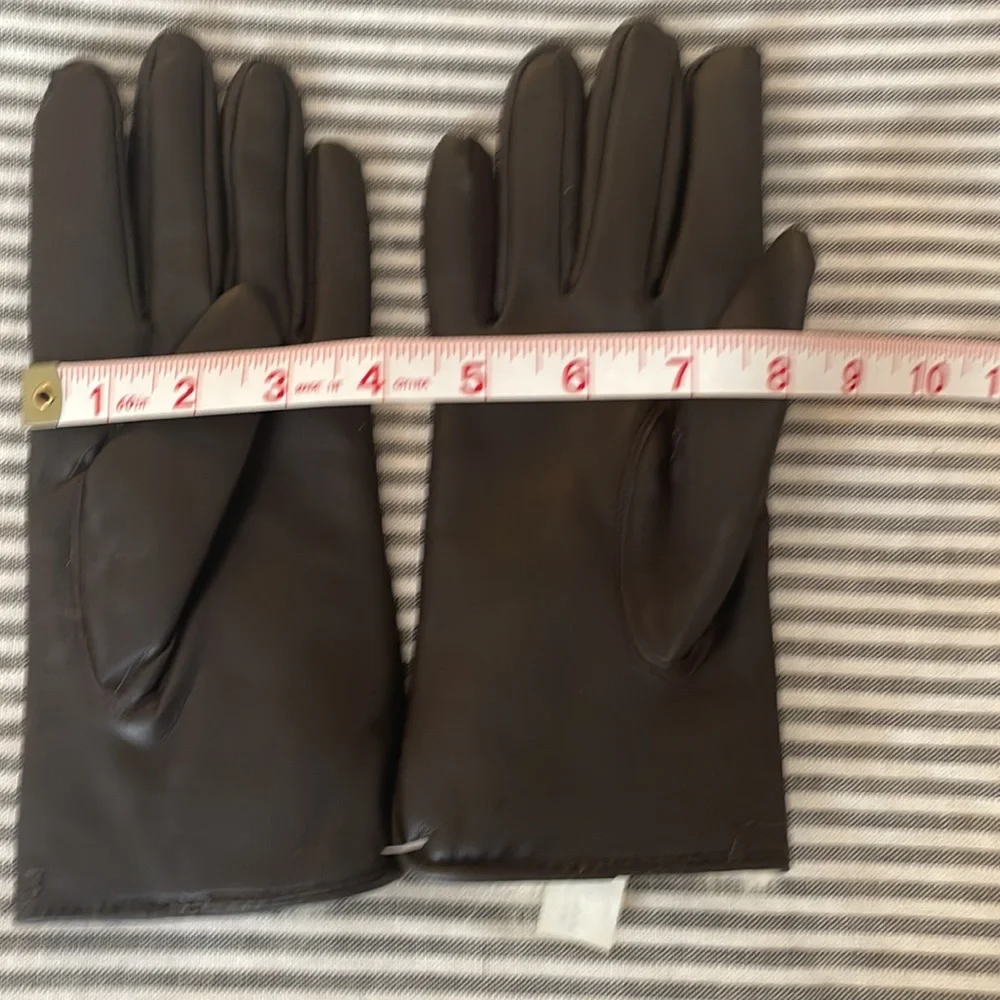 Rabbit lined gloves - Picture 4 of 4